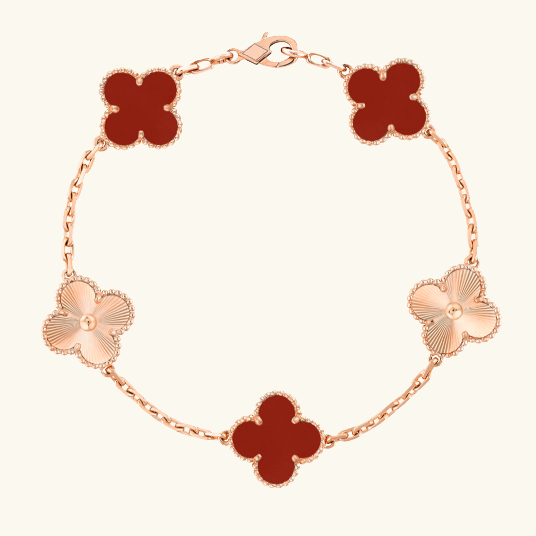 CLOVER | Golden Guilloché Bracelet Prestige